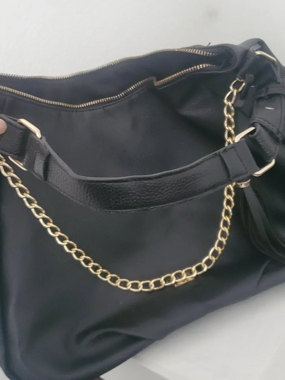 Guess Hobo Style Shoulder Bag Black Leather Look